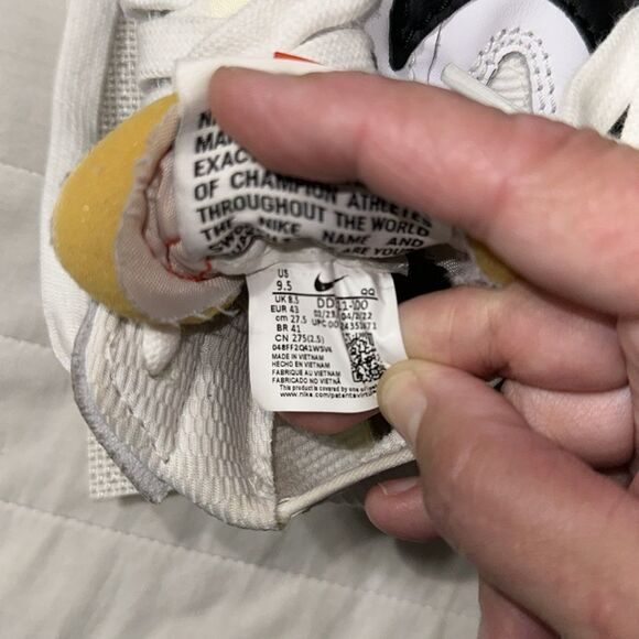 NIKE 9.5 Men’s White Black Blazer Mid '77 Jumbo with Orange Thread Detail - Picture 12 of 14